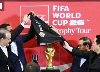 Menpora dan Gubernur Jakarta Menyambut Tur Piala Dunia FIFA di Indonesia